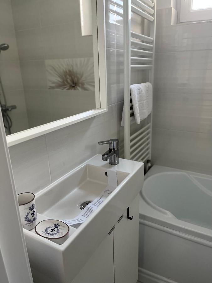 Alma Apartments Сучеава Екстериор снимка